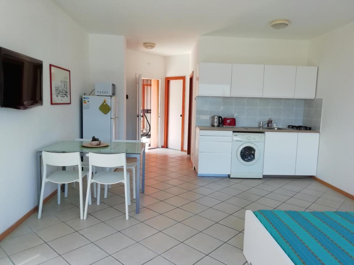 Lake & Castle View Apartment Riva del Garda Ngoại thất bức ảnh