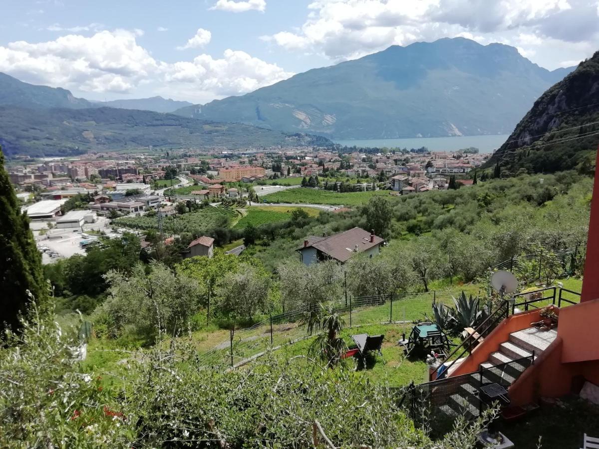 Lake & Castle View Apartment Riva del Garda Ngoại thất bức ảnh
